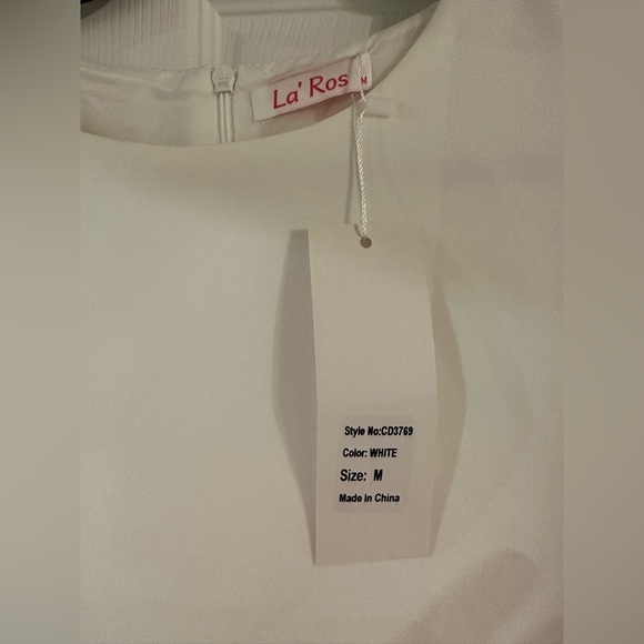 La Ros Mini White Dress with feather trim size medium! - Picture 3 of 4